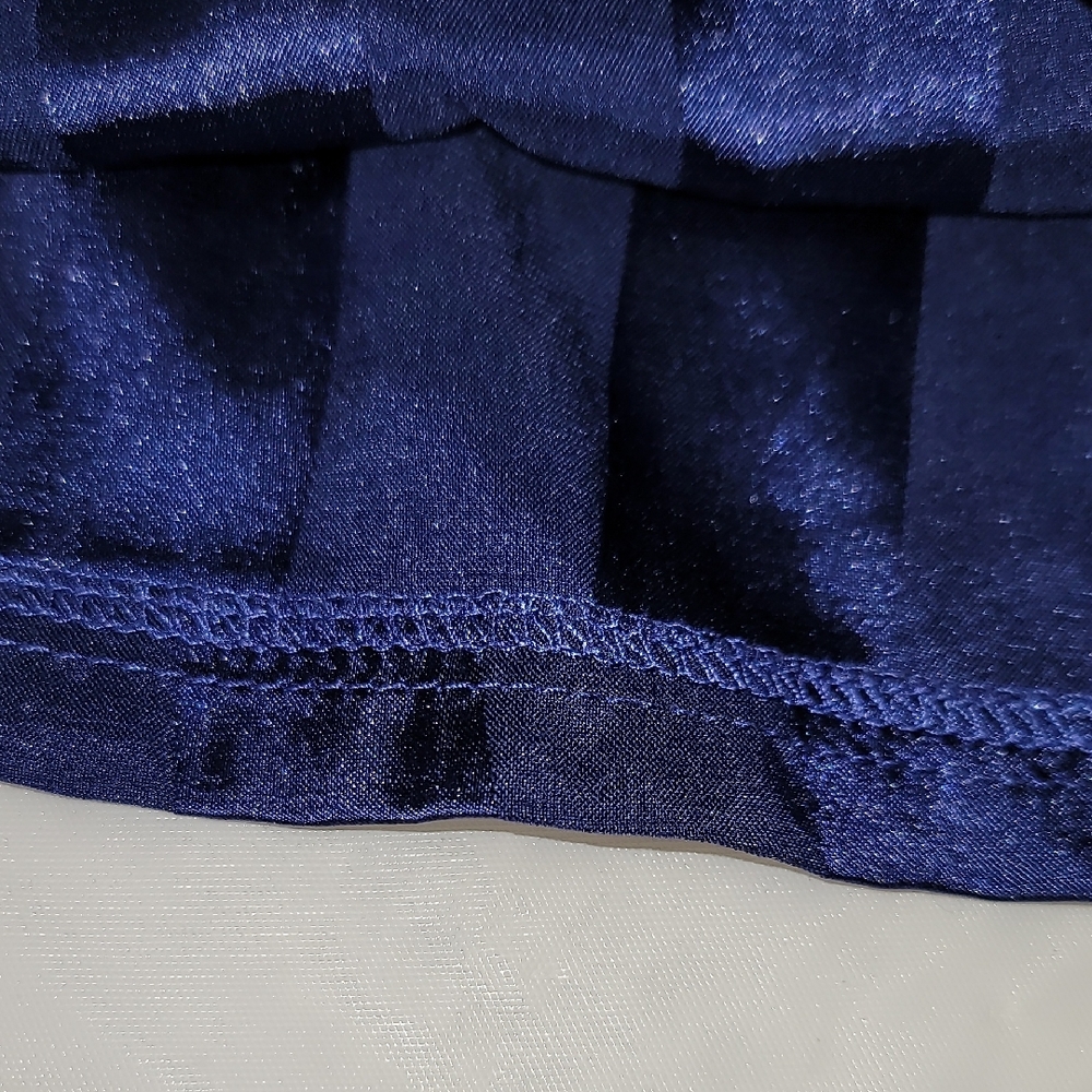 Elegant Blue Satin Pajama Set with Contrast Piping - Picture 7 of 11
